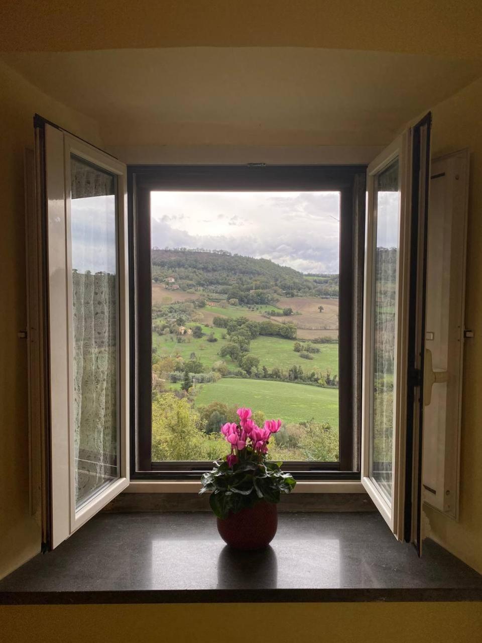 Casa Vacanze Il Geranio Celleno Bagian luar foto